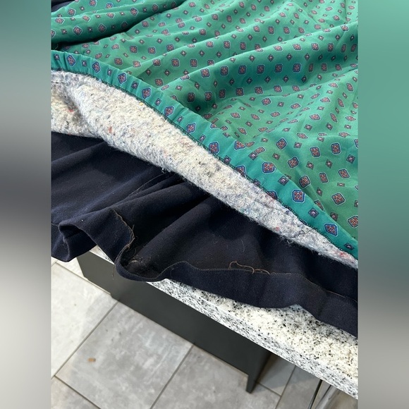 Elegant Navy Blue Belted Coat wool and cashmere, made in Canada - Picture 13 of 14